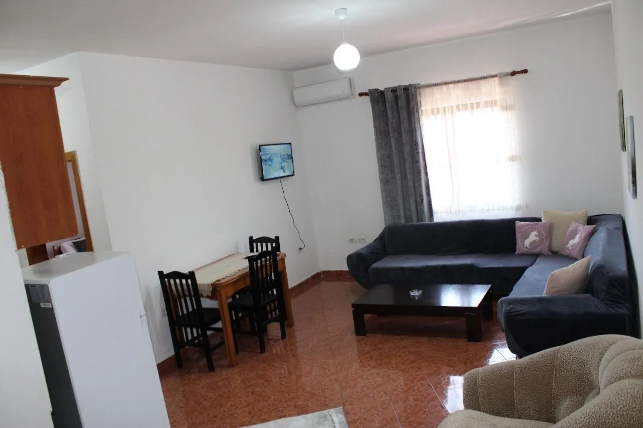 Deni Family Apartament Tirana Albania