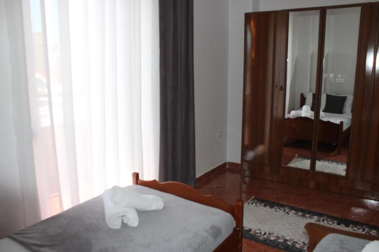 Apartment Deni Family Apartament Tirana Albania